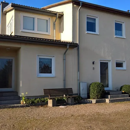 Appartement 2 *